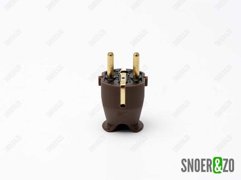 Stekker bruin rond met randaarde en penaarde